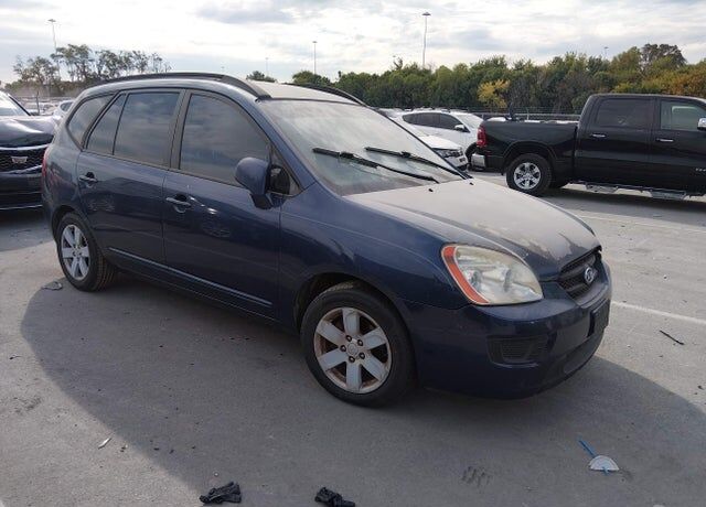 2008 KIA Rondo