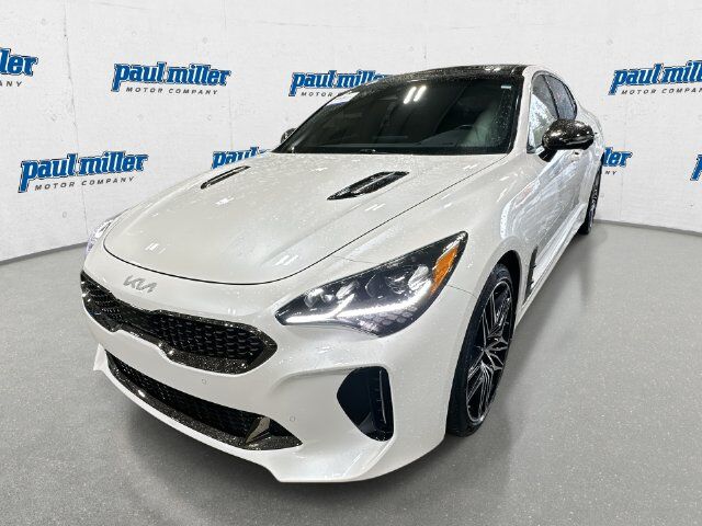 2022 KIA Stinger