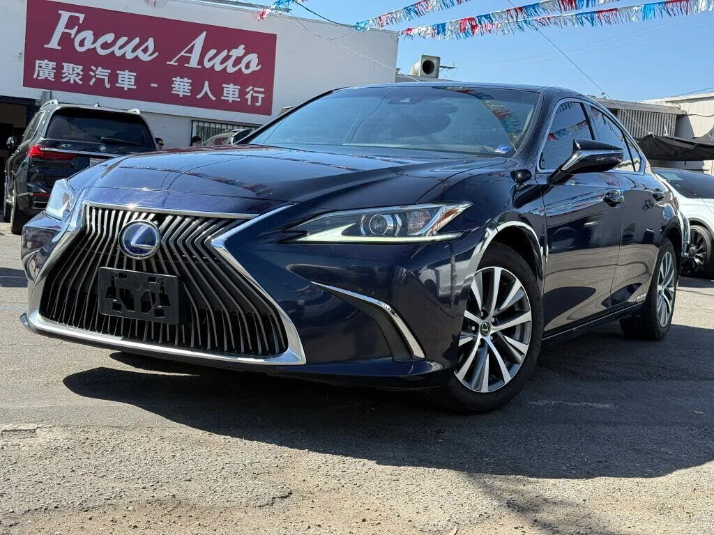 2021 LEXUS ES