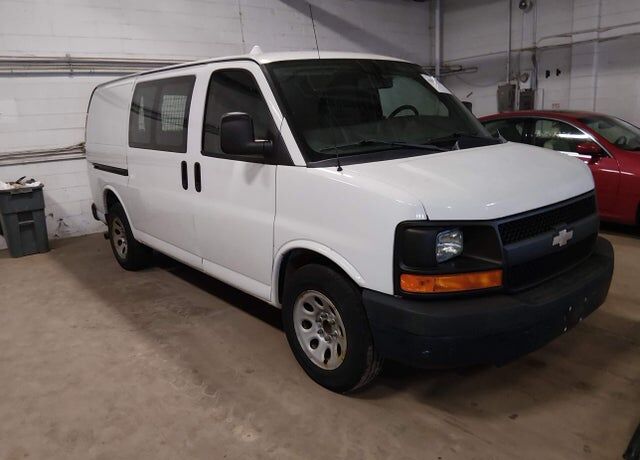 2013 CHEVROLET Express