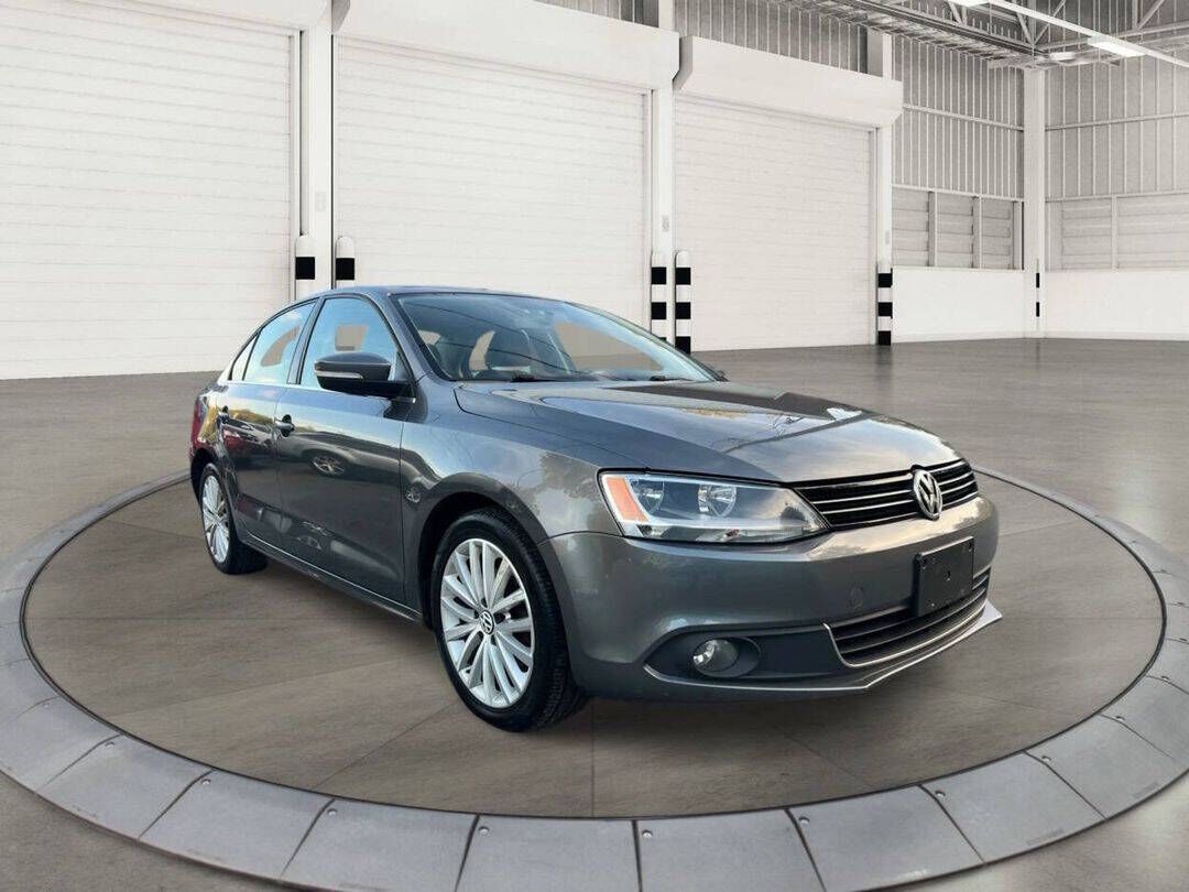 2011 VOLKSWAGEN Jetta