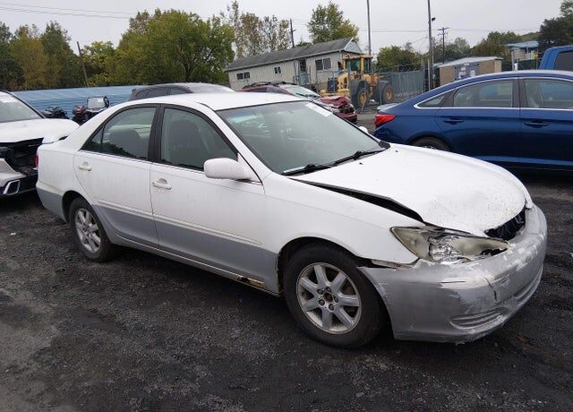 2002 TOYOTA Camry
