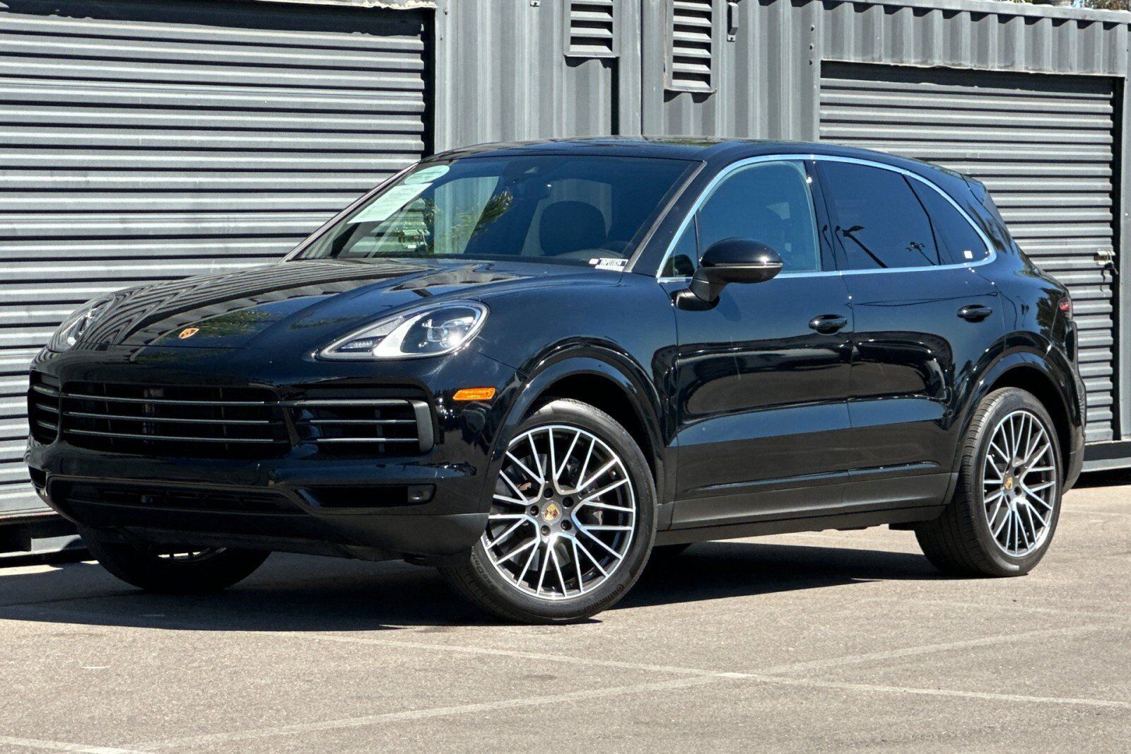 2022 PORSCHE Cayenne