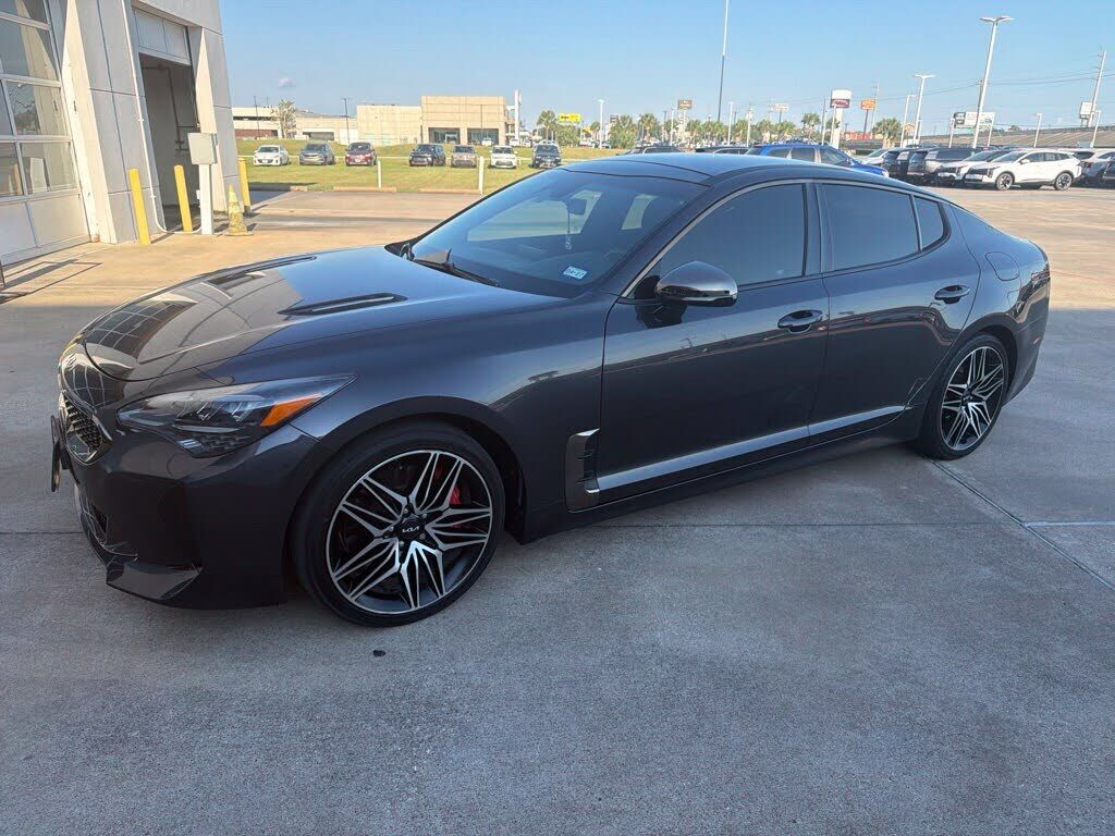 2022 KIA Stinger