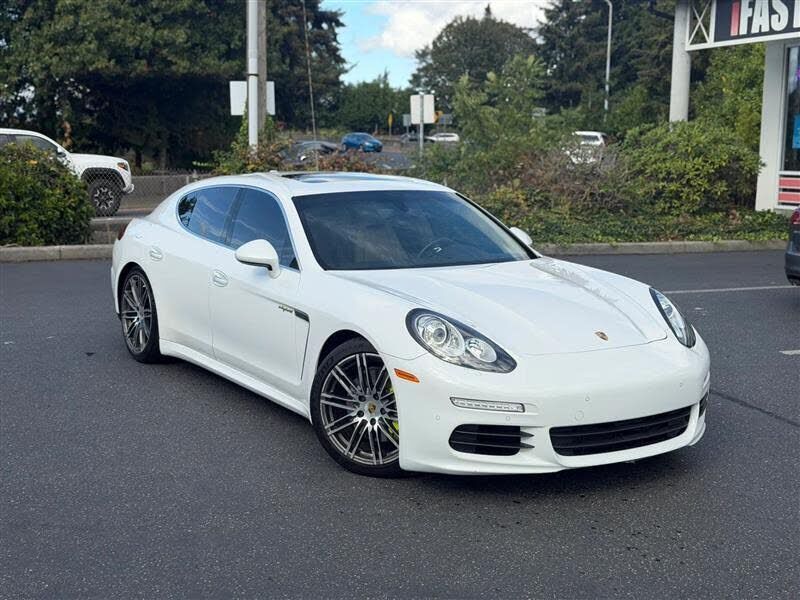 2015 PORSCHE Panamera