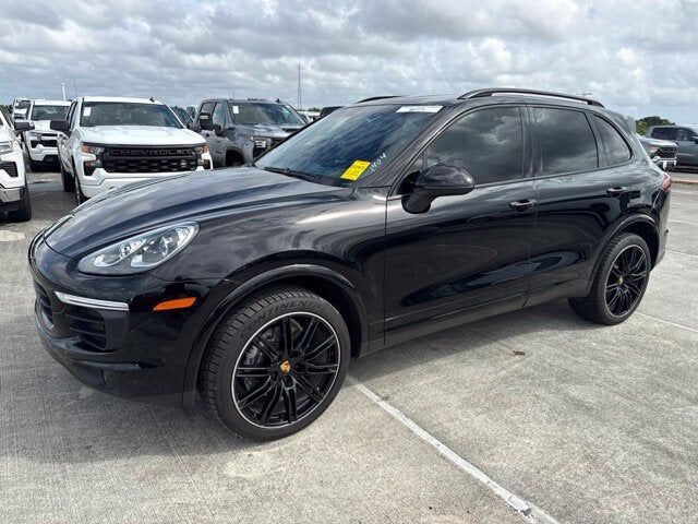 2018 PORSCHE Cayenne