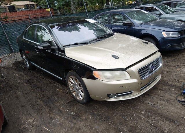 2010 VOLVO S80