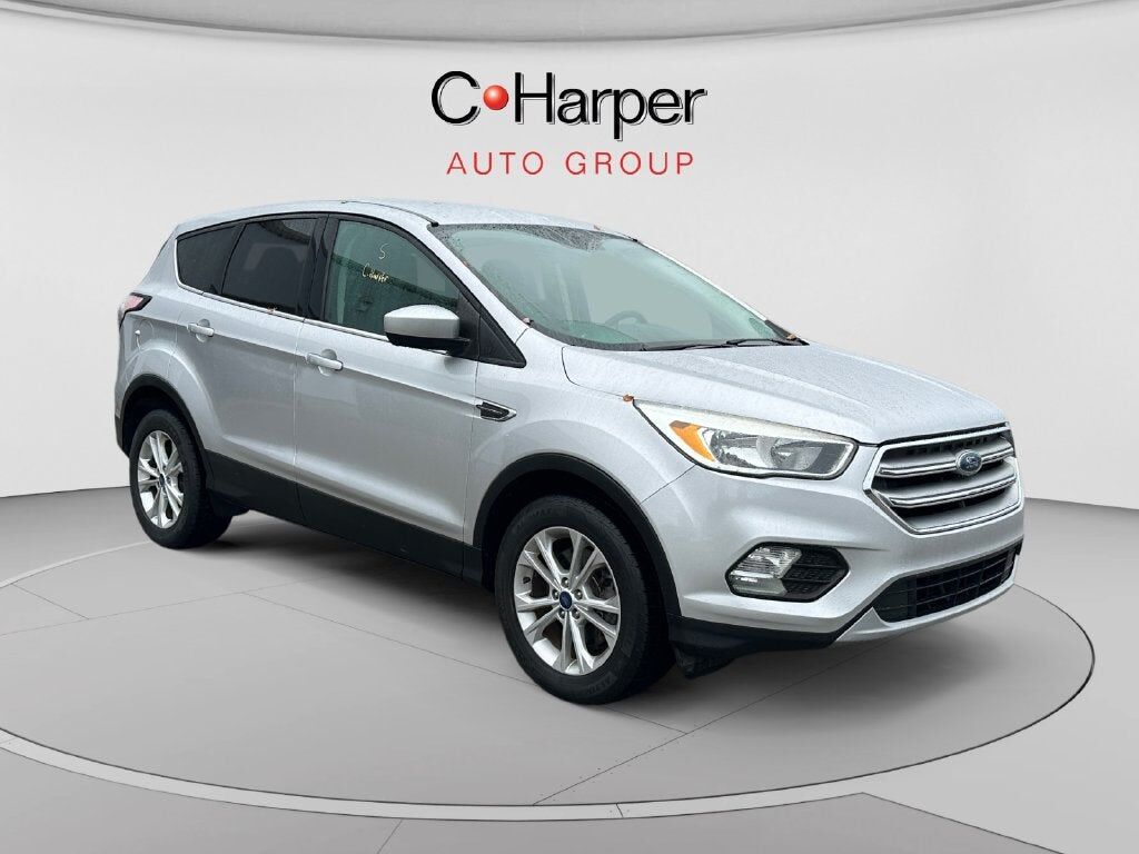 2017 FORD Escape