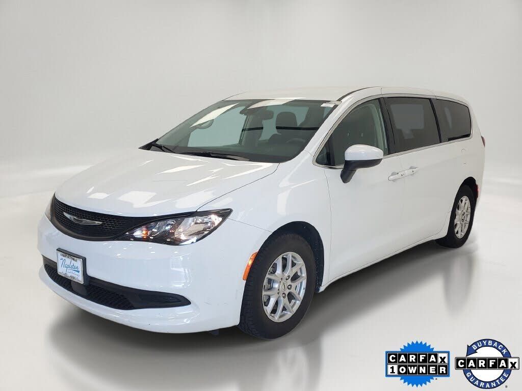 2023 CHRYSLER Voyager