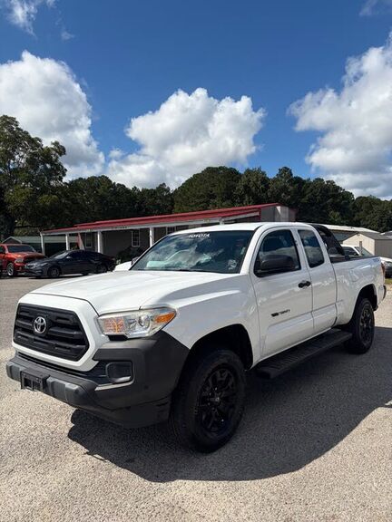 2017 TOYOTA Tacoma