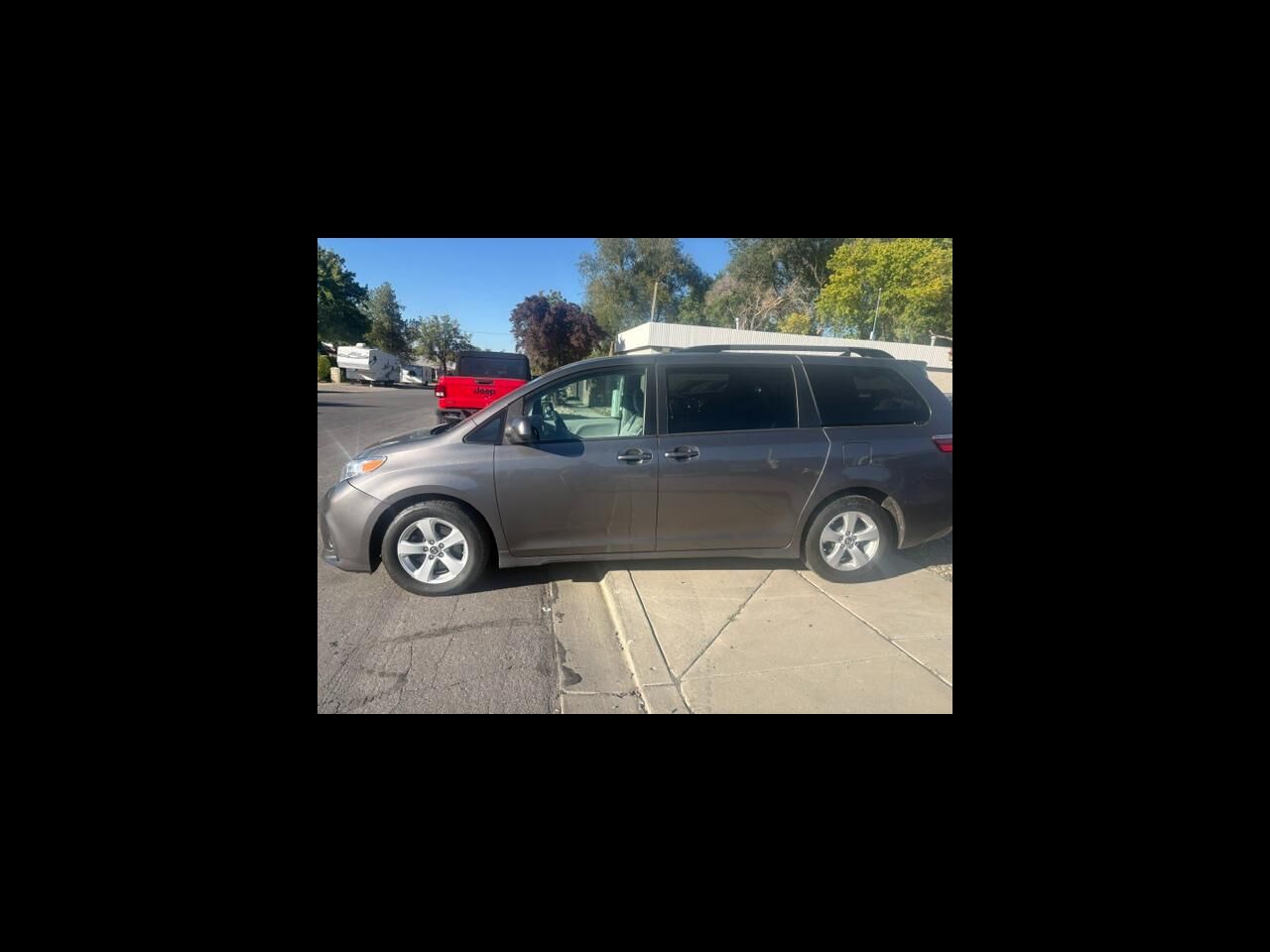 2018 TOYOTA Sienna