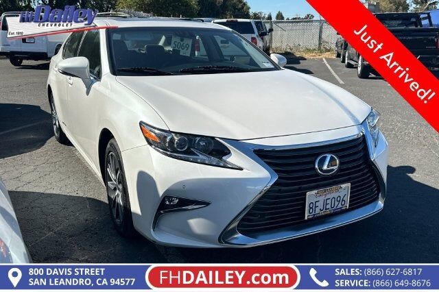 2016 LEXUS ES