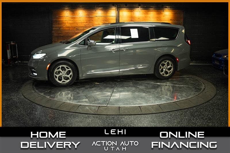 2022 CHRYSLER Pacifica