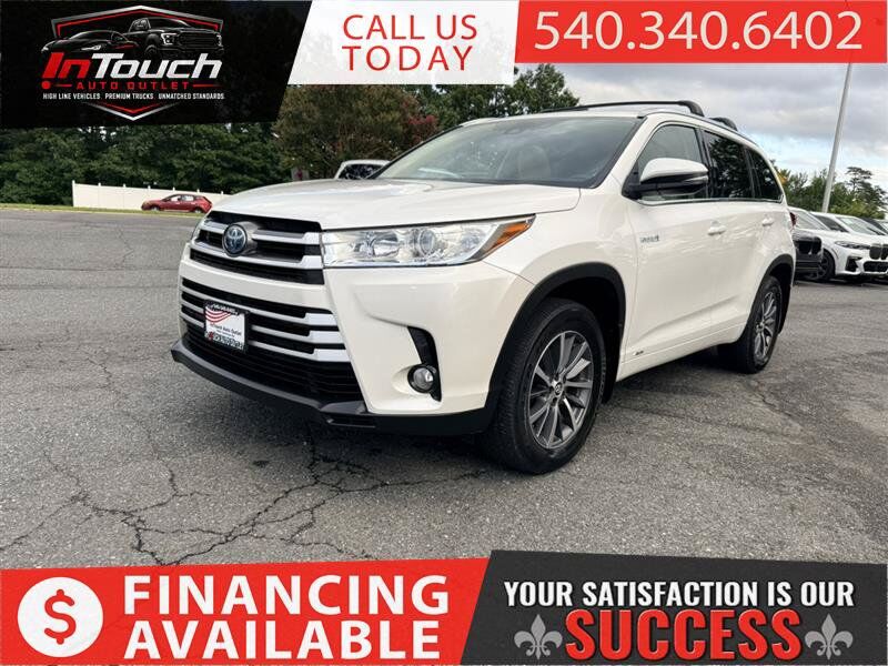 2017 TOYOTA Highlander