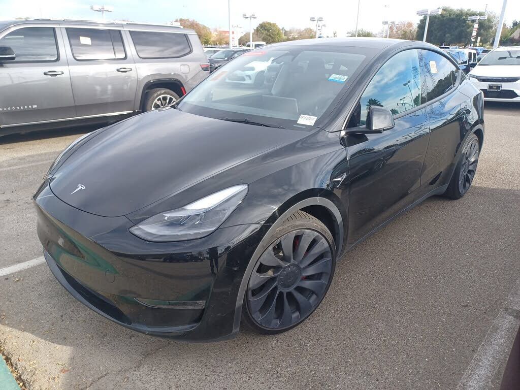 2023 TESLA Model Y