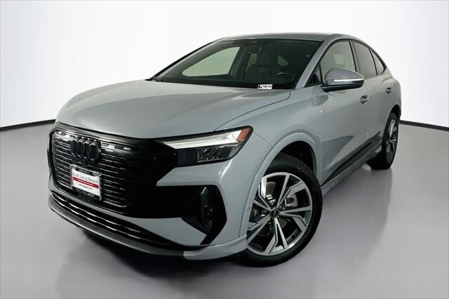 2023 AUDI Q4