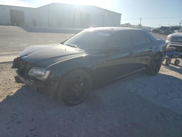 2018 CHRYSLER 300