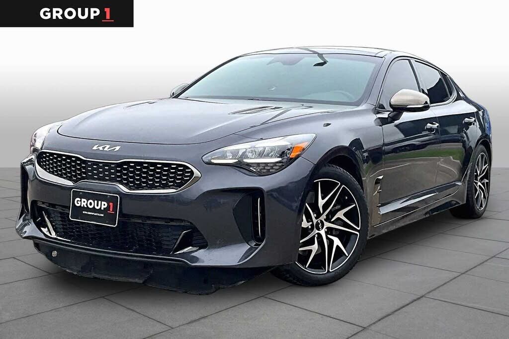 2023 KIA Stinger
