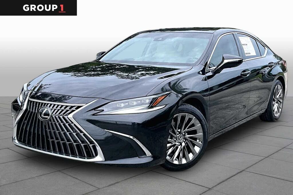 2025 LEXUS ES