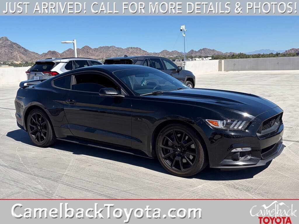 2017 FORD Mustang