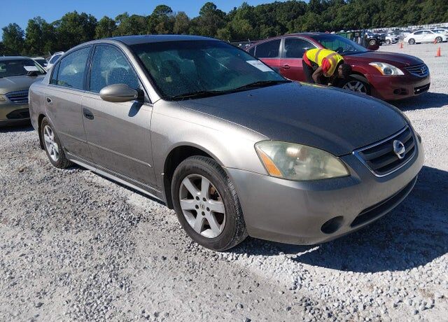 2004 NISSAN Altima