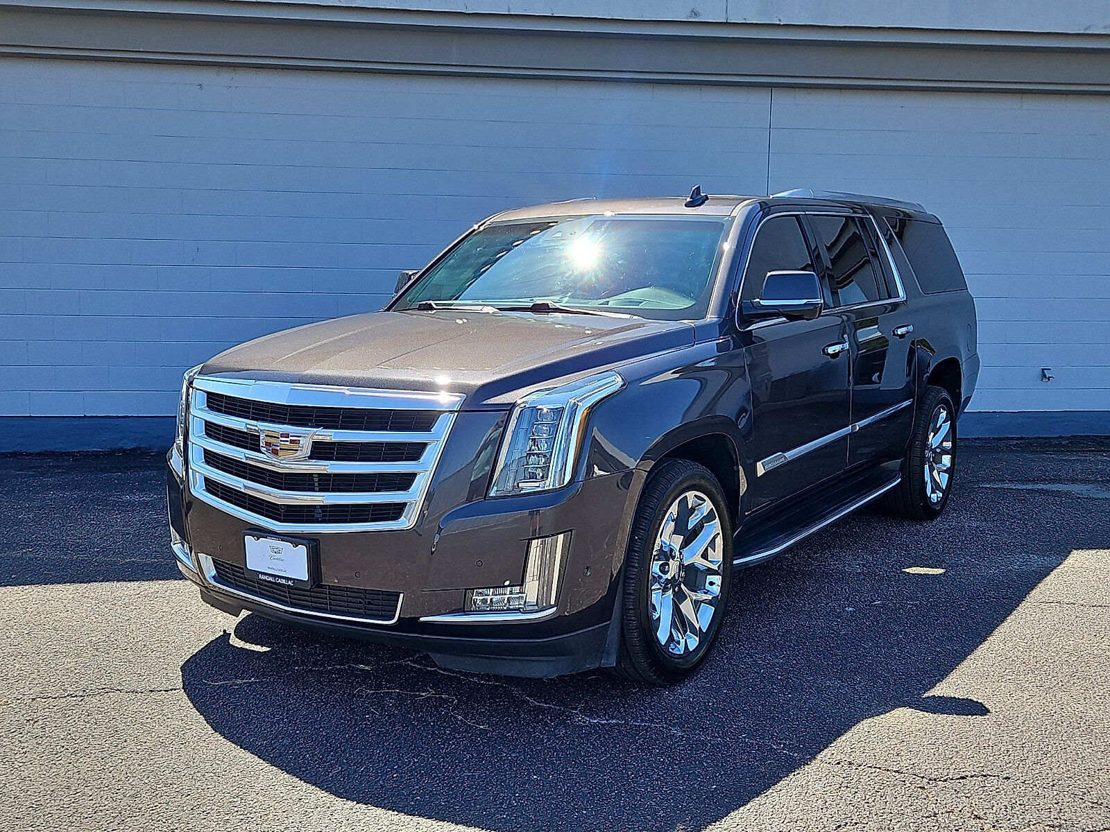 2017 CADILLAC Escalade ESV