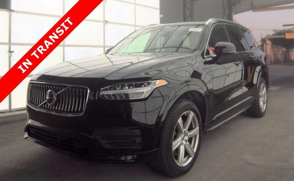 2022 VOLVO XC90