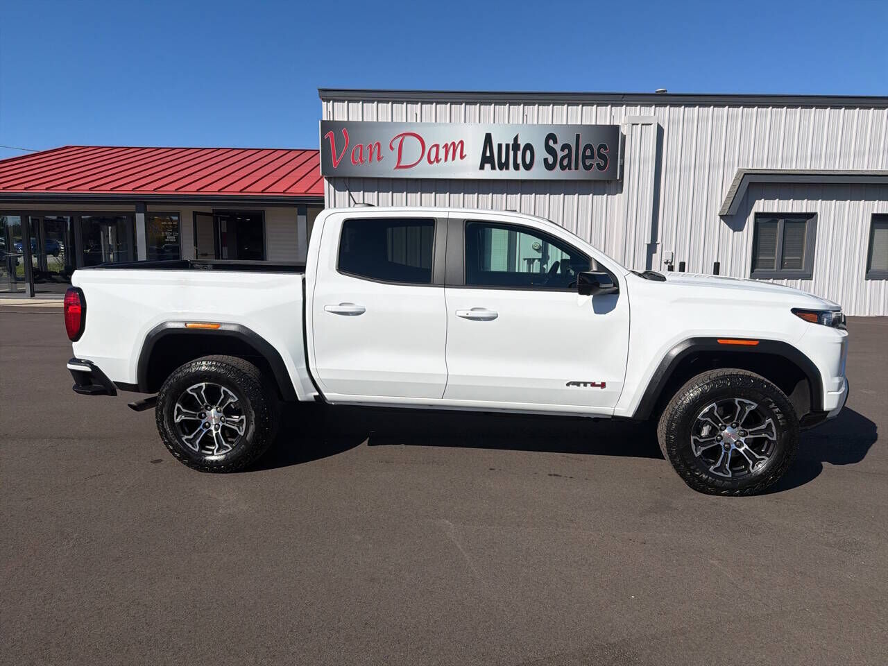 2025 GMC Canyon