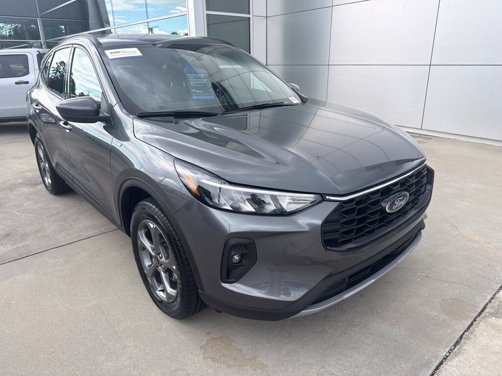 2025 FORD Escape