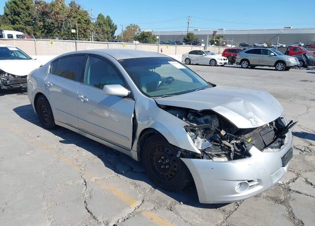 2012 NISSAN Altima