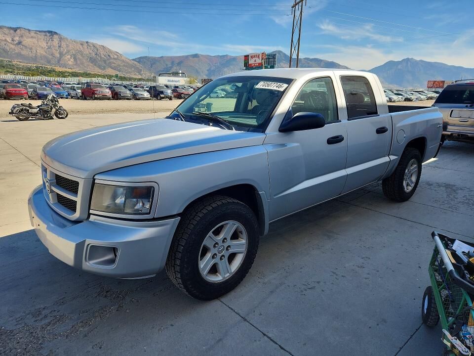 2011 DODGE Dakota