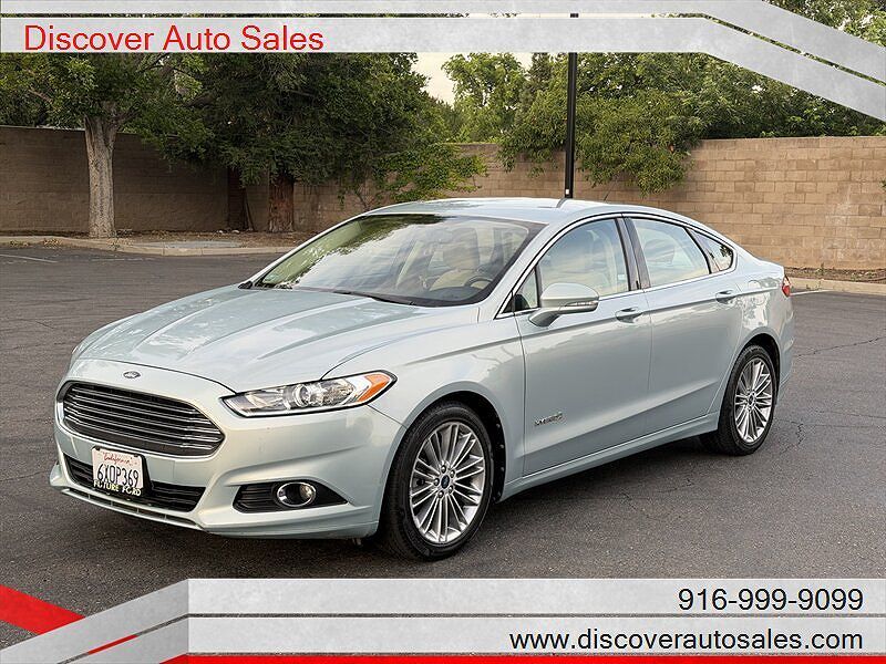 2013 FORD Fusion