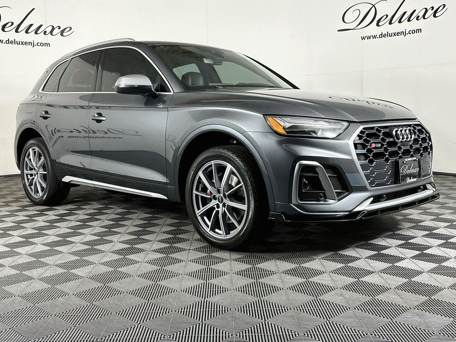 2022 AUDI SQ5