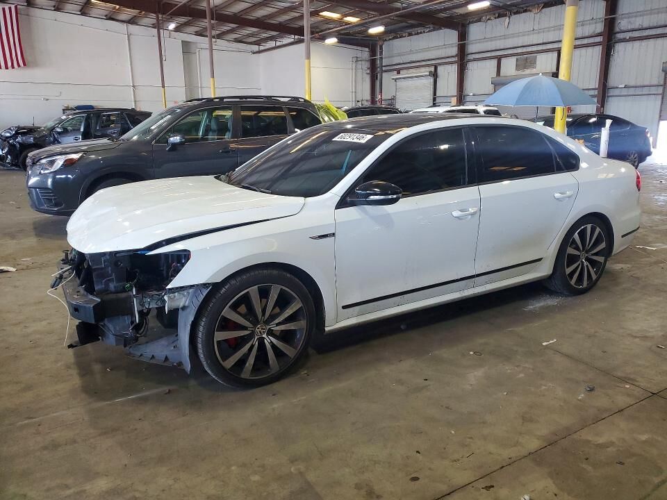 2018 VOLKSWAGEN Passat