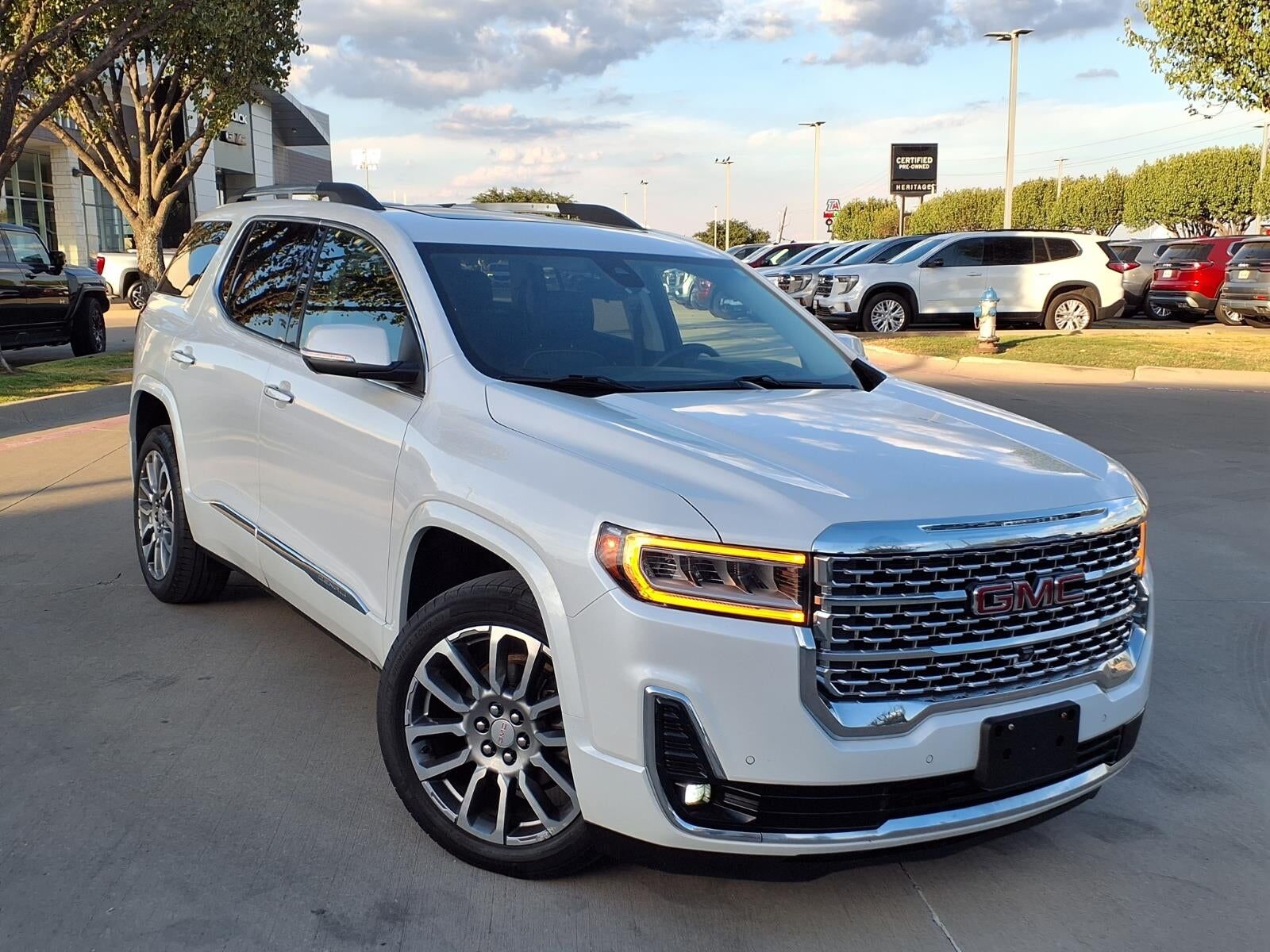 2023 GMC Acadia
