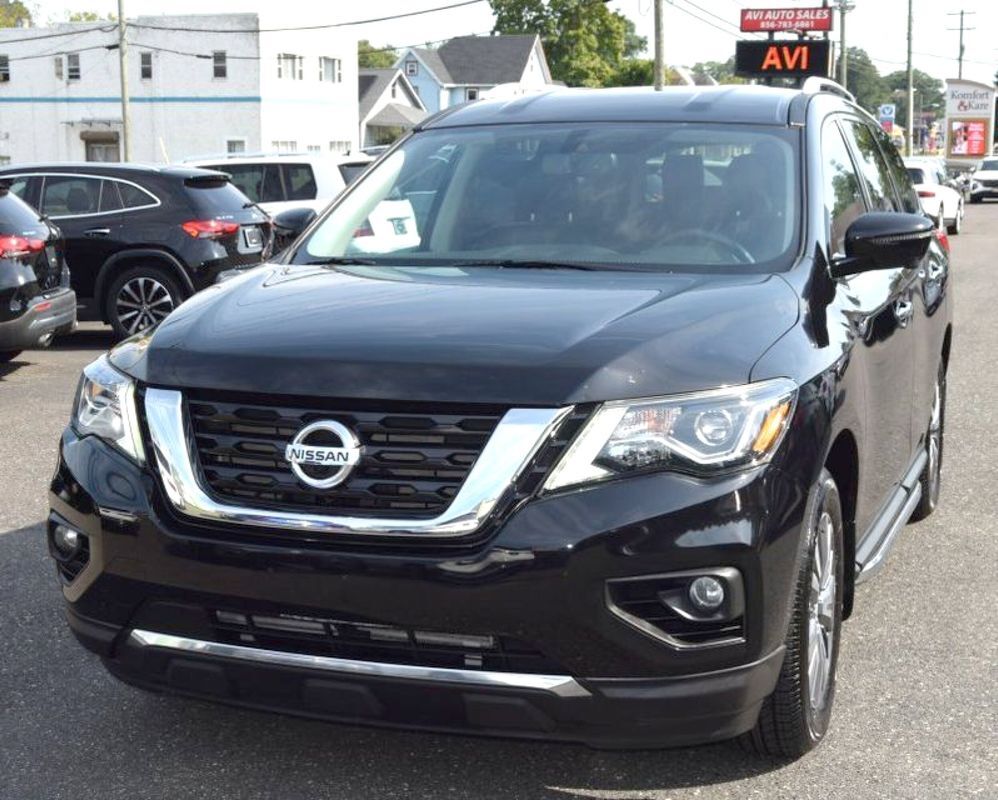 2019 NISSAN Pathfinder
