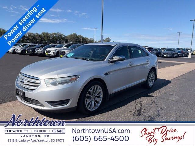 2013 FORD Taurus