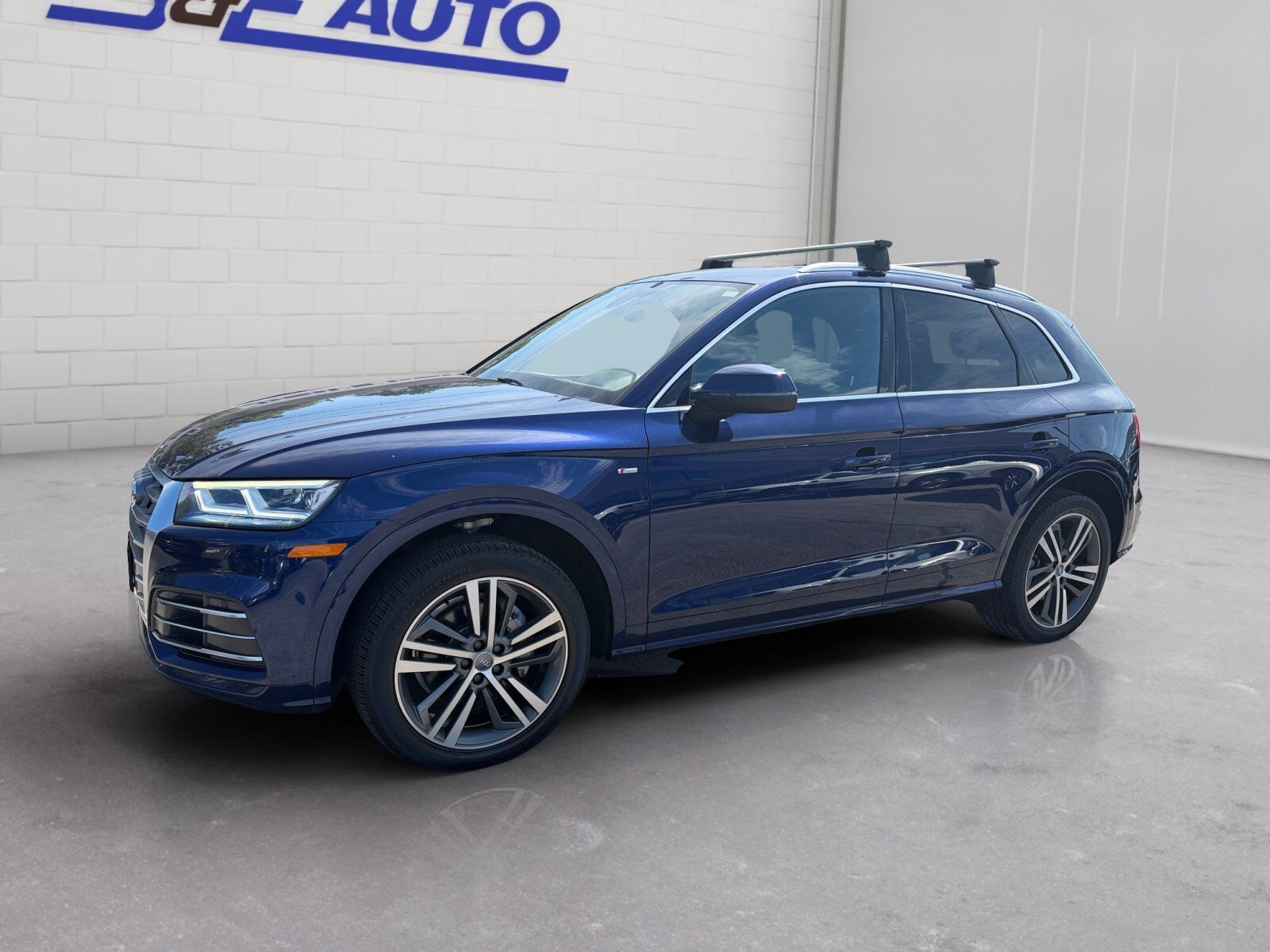 2020 AUDI Q5 e