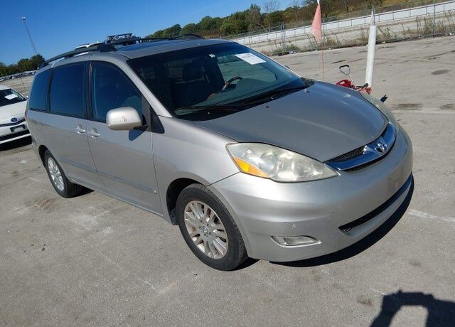 2007 TOYOTA Sienna