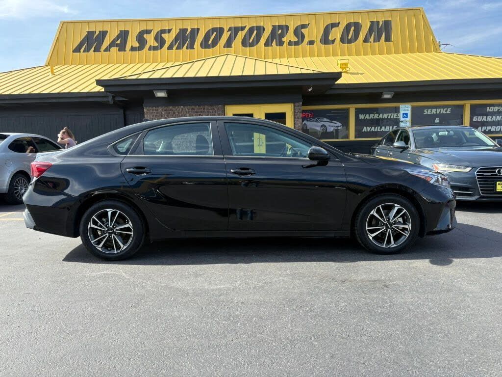 2024 KIA Forte