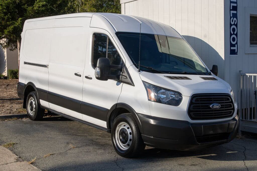 2019 FORD Transit