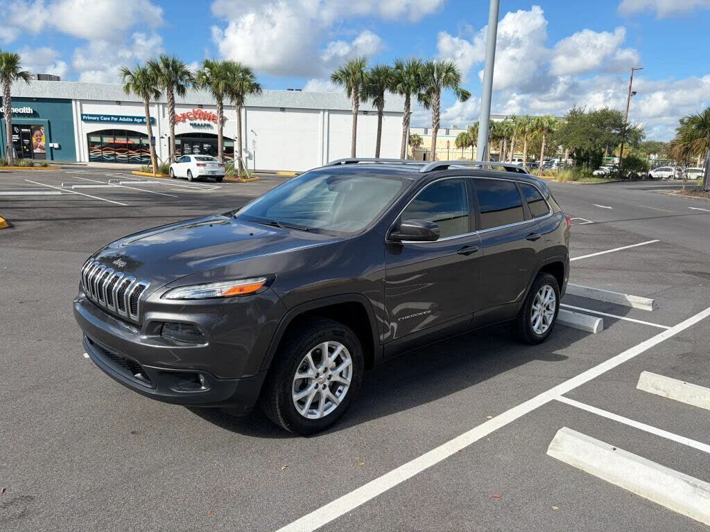 2018 JEEP Cherokee