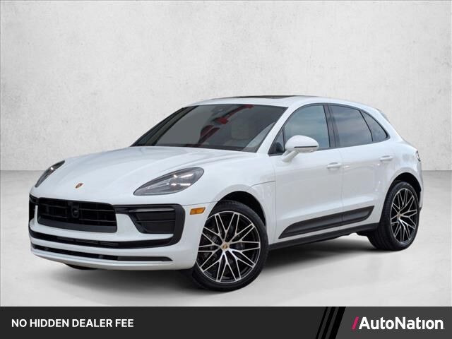 2025 PORSCHE Macan