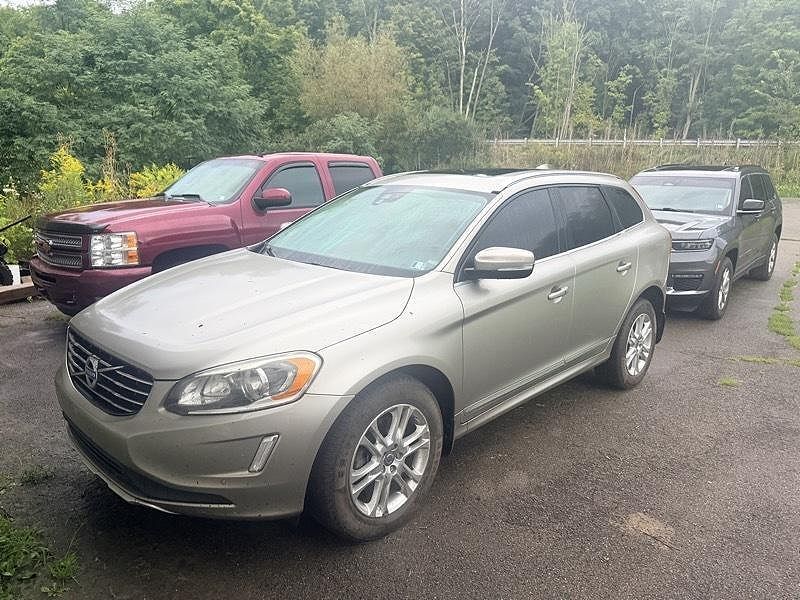 2015 VOLVO XC60