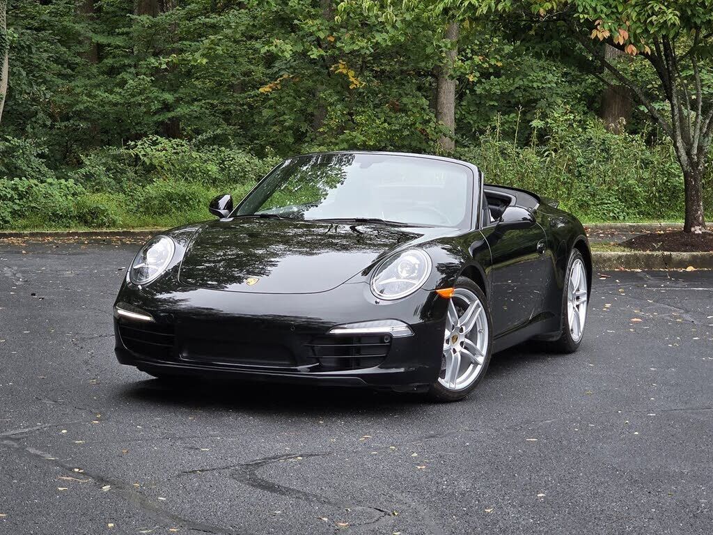 2015 PORSCHE 911