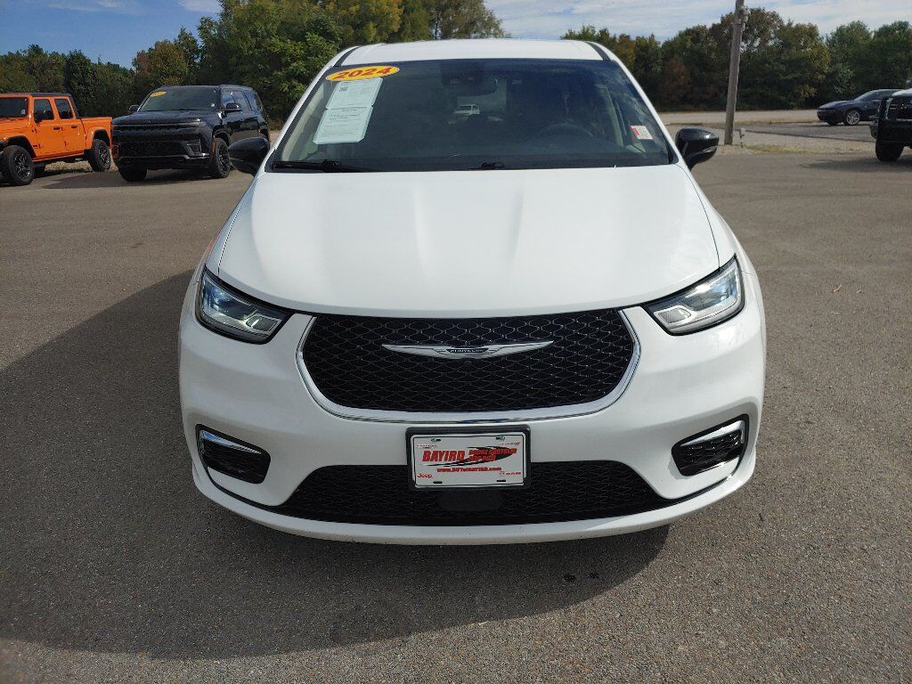 2024 CHRYSLER Pacifica