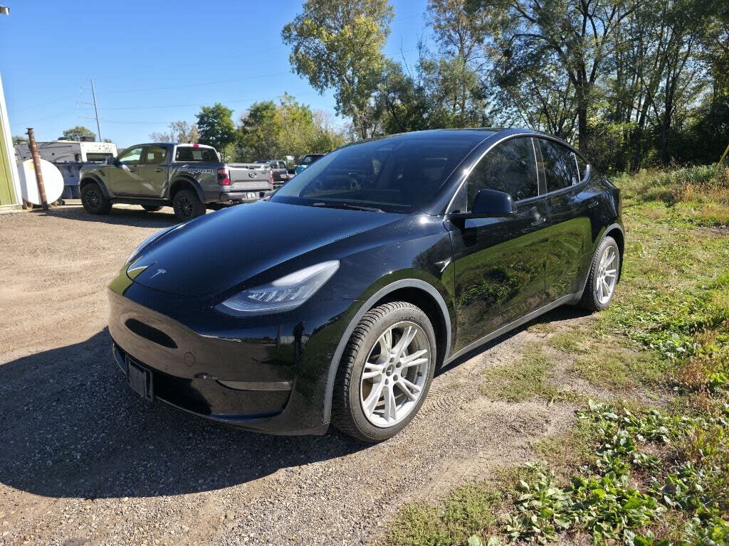 2021 TESLA Model Y