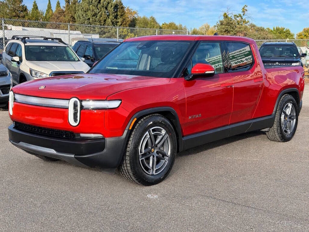 2025 RIVIAN R1T