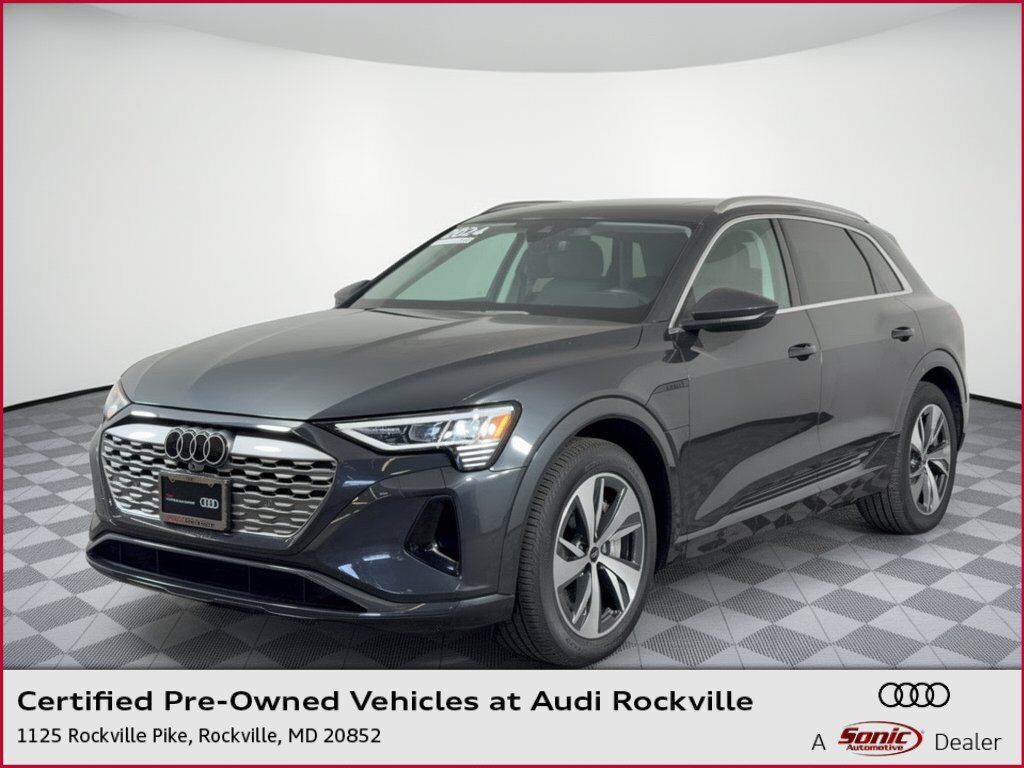 2024 AUDI Q8