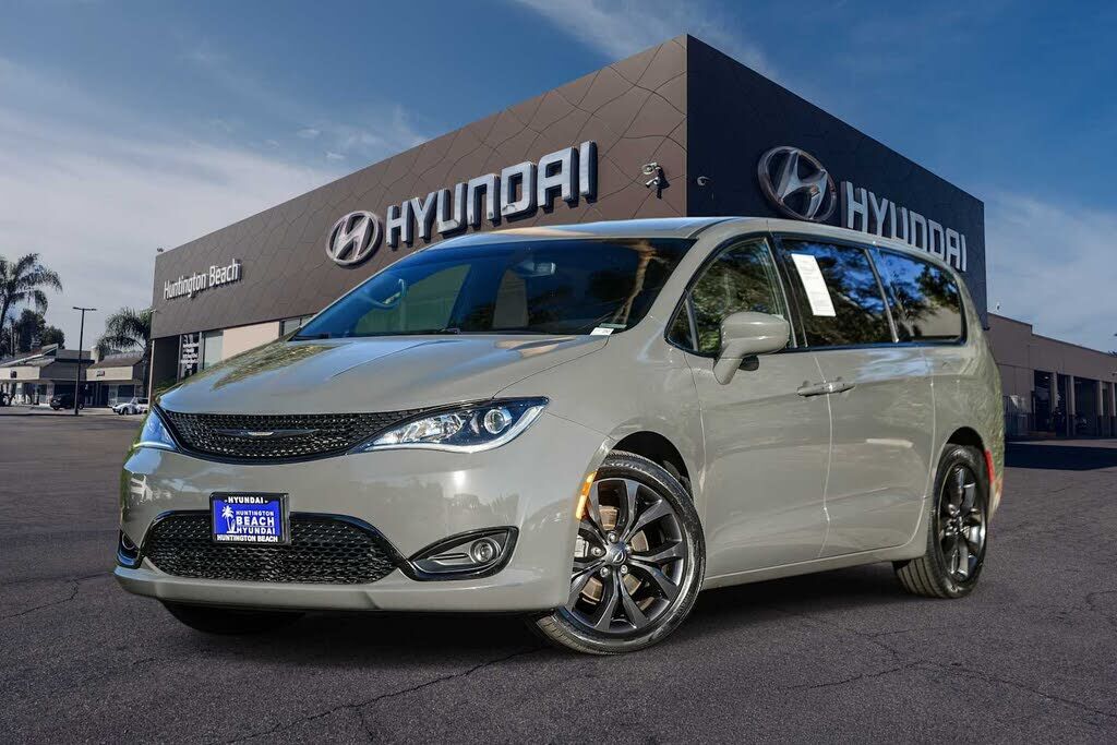 2020 CHRYSLER Pacifica